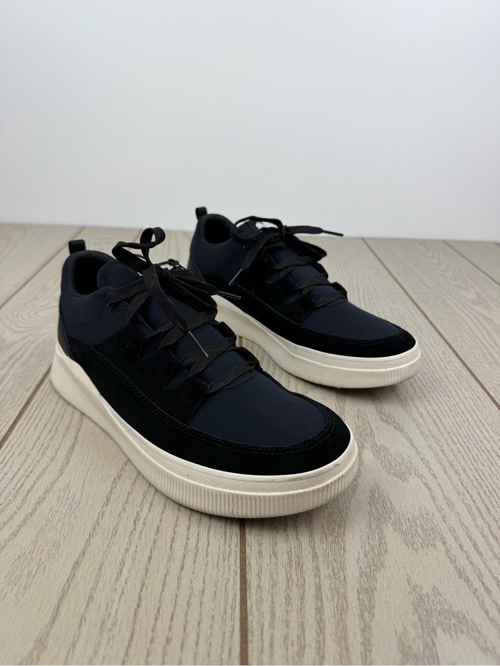 Sorel Women's Out N About IV Low Women's Waterproof Sneaker 11 Black Gum 2 $100